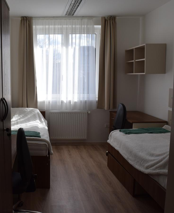 Marothi Kollegium Vandrehjem Debrecen Eksteriør billede